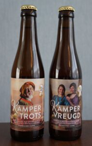 Kamper Trots en Kamper Vreugd, de twee zogenaamd 'Middeleeuwse' bieren 'naar origineel recept'.
